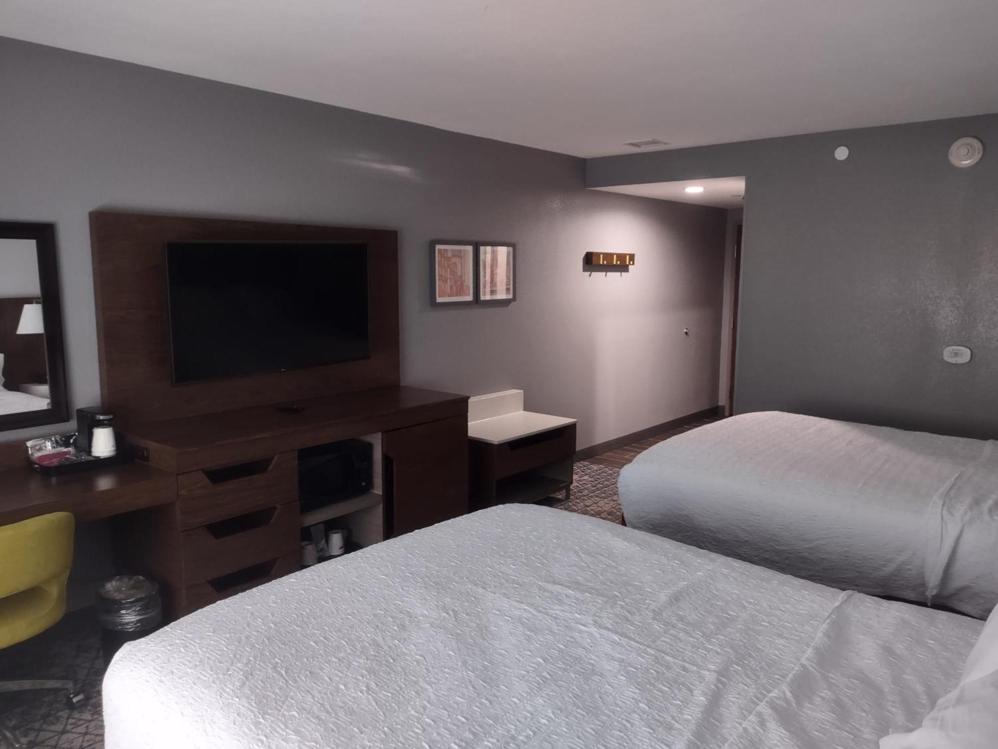Hampton Inn & Suites Pittsburgh New Stanton Pa Luaran gambar