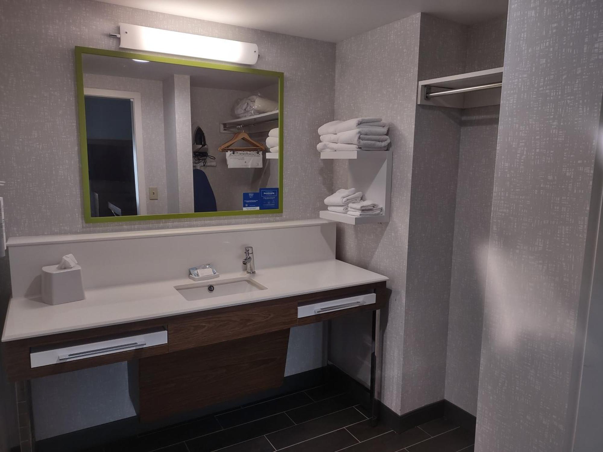 Hampton Inn & Suites Pittsburgh New Stanton Pa Luaran gambar